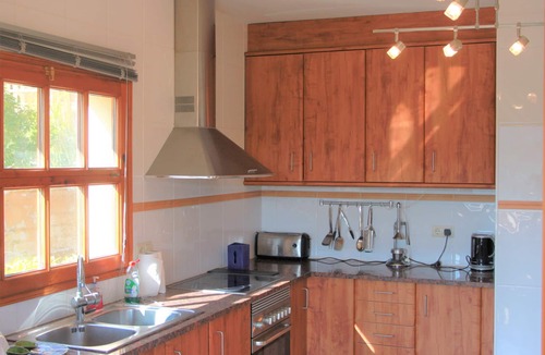 Calonge Villa | Large Villa with Heated pool 2km from beach suitable for families and groups