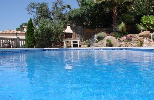 Calonge Villa | Large Villa with Heated pool 2km from beach suitable for families and groups