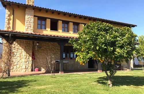 Ribadedeva Villa | Large Village House La Llosa in Noriega.