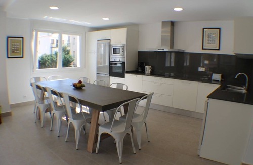 Santa Margarida Apartment | Las Acacias - Four Bedroom Apartment, Sleeps 10
