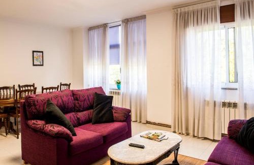 Sarria House | Las Aceñas De Iris