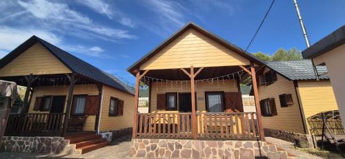 Chiva House | Las Cabañas del Bosque
