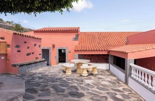 Arucas Cottage | Las Regaderas, a private estate with a pool
