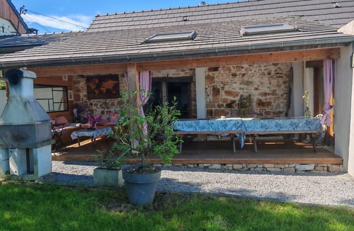 Lestelle-Betharram House | Le gite loustaou d'élisa swimming pool jacuzzi billiards babyfoot party evjf evjg wedding