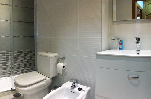 Leon City Centre Apartment | LEON FULL CENTER. MODERN. EXTERIOR. GARAGE