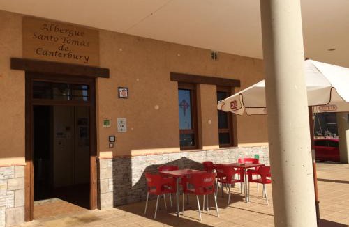 Santa Olaja de la Ribera Hostel | Leon Santo tomas de canterbury