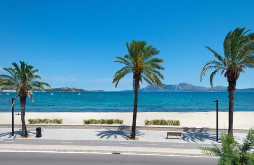 Puerto de Pollensa Apartment | Life By the Beach - Sea View Apartment 1