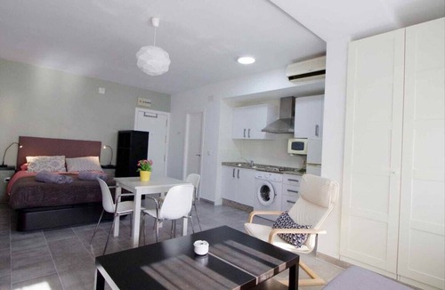 Centro Apartment | Lightbooking Estadio Cádiz