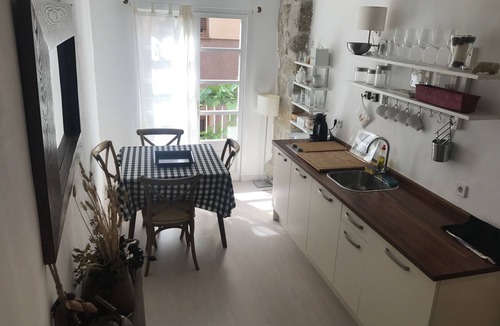 Las Ventas de Santa Lucia House | Little white house in the heart of Graus