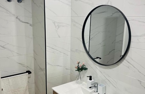 Cruz de Humilladero Apartment | living station 8