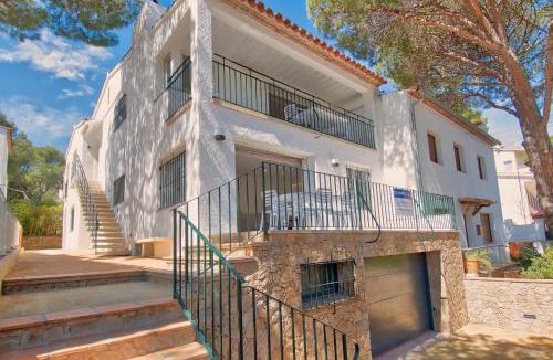 Llafranc Apartment | Llafranc Centre, Totally Refurbished