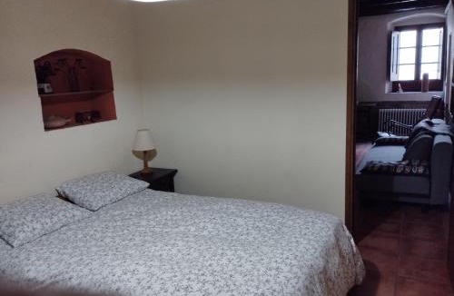 Sant Julia de Vilatorta House | Llar compartida El Tupí