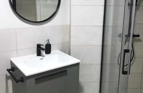 Llivia Apartment | Llivia XI - One Bedroom Apartment, Sleeps 4