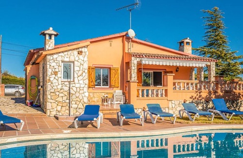 Caldes de Malavella Villa | Lloret Holiday Rental Villa Can Carbonell