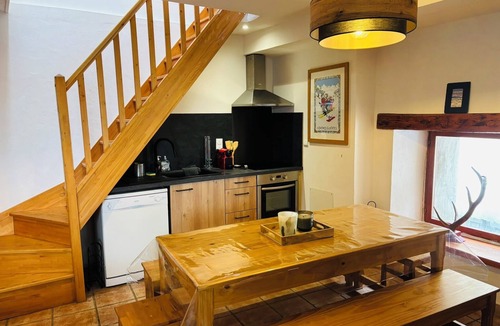 Formigueres House | Lodging in the heart of Formiguères - Ski shuttle on foot