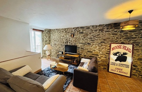 Formigueres House | Lodging in the heart of Formiguères - Ski shuttle on foot