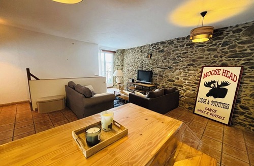 Formigueres House | Lodging in the heart of Formiguères - Ski shuttle on foot