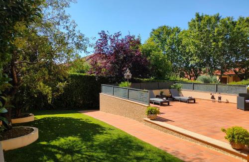 San Lorenzo de El Escorial Apartment | Loft Abantos - 120m2 más Terraza y Jardín Independiente