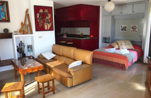 Barrio de Santo Domingo y San Martin Apartment | Loft acogedor con terraza y parking en el centro
