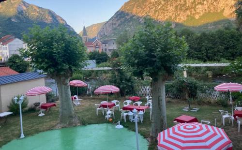 Tarascon-sur-Ariege Hotel | Logis Hôtel Restaurant de la Poste