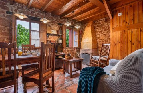 Camoca House | Lolo