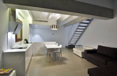 La Llotja-Born Apartment | Lonja Suites 4 white