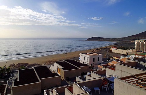 El Medano Apartment | Los Balos 29 by RENTMEDANO beach front attic wifi, parking, board storage
