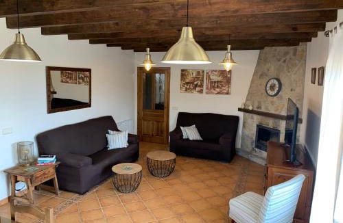 El Barraco House | Los Olivos de José