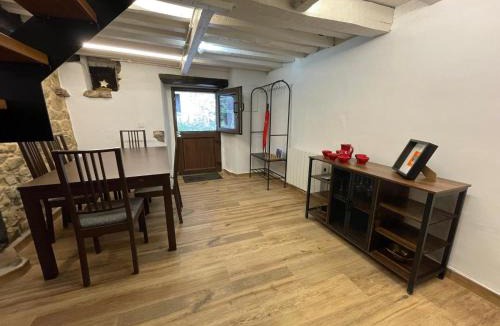 Puente Nuevo House | Los Paxarinos