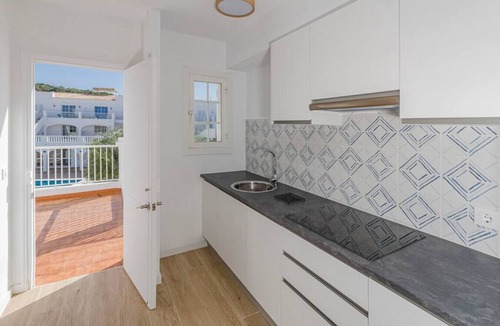 Arenal d'en Castell Condo | Lovely 2-bedrooms condo just 300 mts from beach