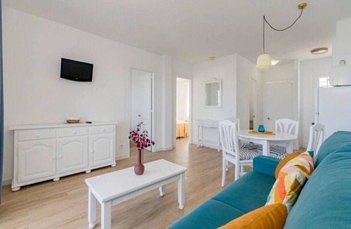 Arenal d'en Castell Condo | Lovely 2-bedrooms condo just 300 mts from beach