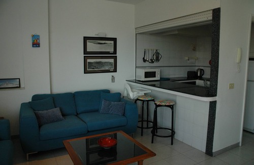 El Medano Apartment | Lovely 2 bedroom apartment, terrace, sea view & wifi, 1 minute walk to the beach