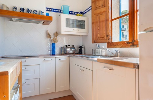 Puerto de Soller Apartment | Lovely Apartment On the Beach with Beautiful Terraces, A/C & Wi-Fi