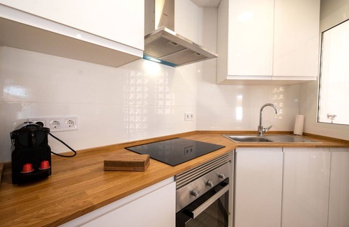 Cunit Apartment | Lovely apartment for 4 guests with A/C, WIFI, pool, TV and balcony
