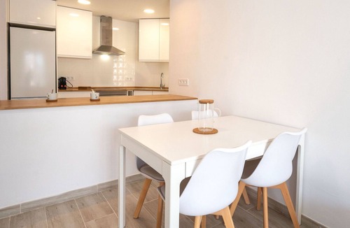 Cunit Apartment | Lovely apartment for 4 guests with A/C, WIFI, pool, TV and balcony
