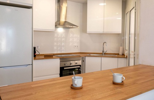 Cunit Apartment | Lovely apartment for 4 guests with A/C, WIFI, pool, TV and balcony