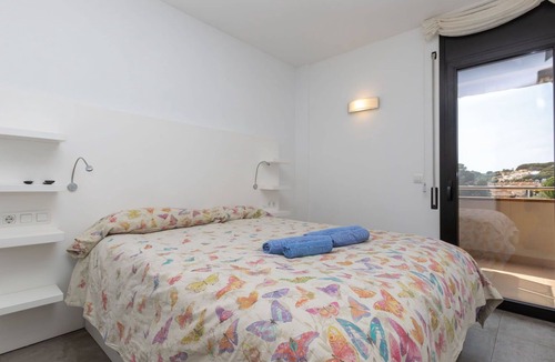Sant Antoni de Calonge Apartment | Lovely apartment for 6 people with pool, WIFI, A/C, TV, terrace and parking