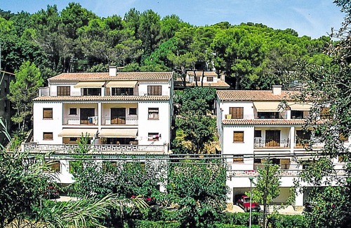 Sa Riera Apartment | Lovely apartment for 6 people with WIFI, TV, terrace and parking