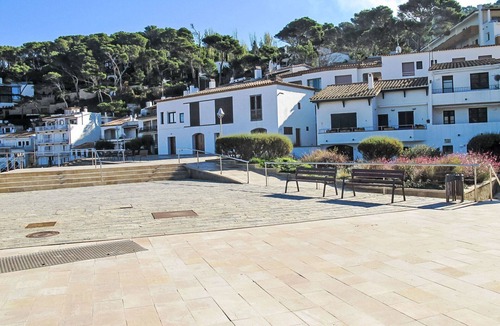 Sa Riera Apartment | Lovely apartment for 6 people with WIFI, TV, terrace and parking