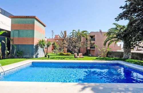 Tarragona Apartment | Lovely apartment for 6 guests with WIFI, pool, TV and terrace