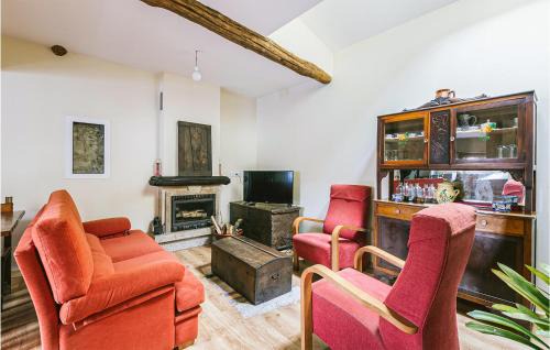 O Savinao House | Lovely Home In Diomondi With Swimming Pool