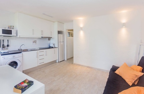 Binisafua Apartment | Lovely Vacation Apartment "Binisafua Playa - Apartamento 23" Near the Beach with Shared Outdoor Pool, A/C, Wi-Fi, Terrace & Garden; Parking Available