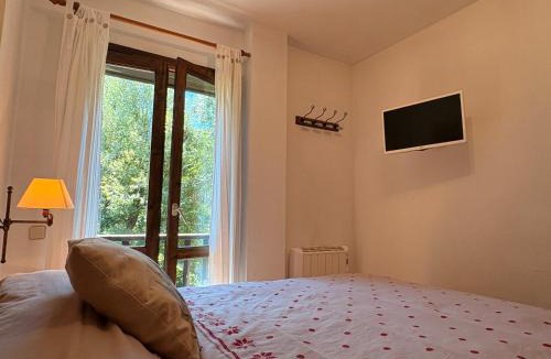 Taull Apartment | Lujo y vistas - hidromasaje, fuego y piscina en la montaña - Herbasabina 5