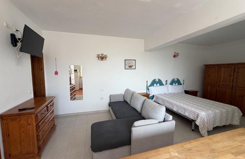 Tamaduste Apartment | Luminoso ático loft con terraza junto a la playa
