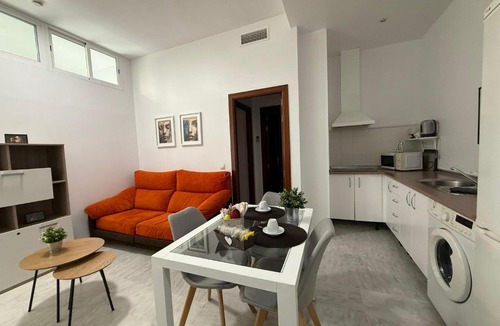 Bormujos Apartment | LuxSevilla Moderno Piscina Parking