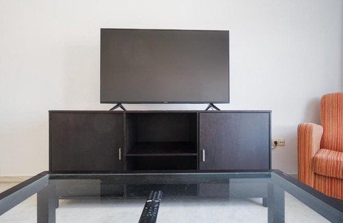 Bormujos Apartment | LuxSevilla Moderno Piscina Free Parking