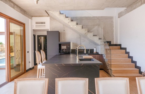 Coin Villa | Luxury Villa with 2 Pools, Private Suite, and 360° Views