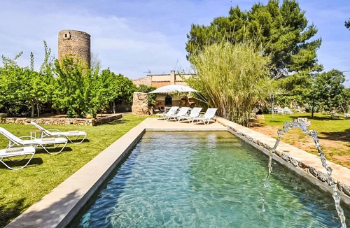 Sencelles House | Luxuriöse Villa mit Pool und Klimaanlage für 8 Personen by Interhome