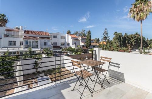 Guadalmar Villa | Luxurious And Modern Family Home