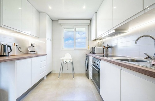 Roldan Apartment | Luxury 2 Bedroom Second Floor Apartment